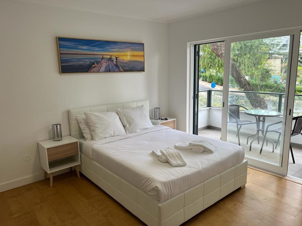 Oieras Beach Suite 2 - Large Double Room With En-Suite Bathroom And Balcony Oeiras Esterno foto